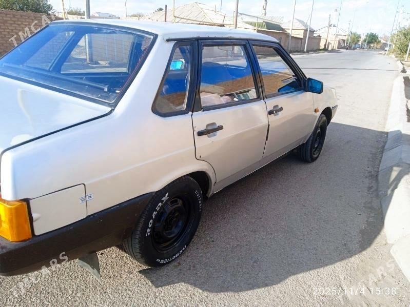 Toyota Corolla 2004 - 26 000 TMT - Серахс - img 7