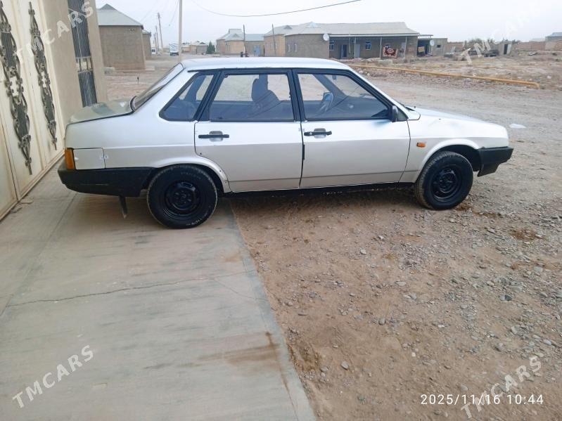 Toyota Corolla 2004 - 26 000 TMT - Серахс - img 6