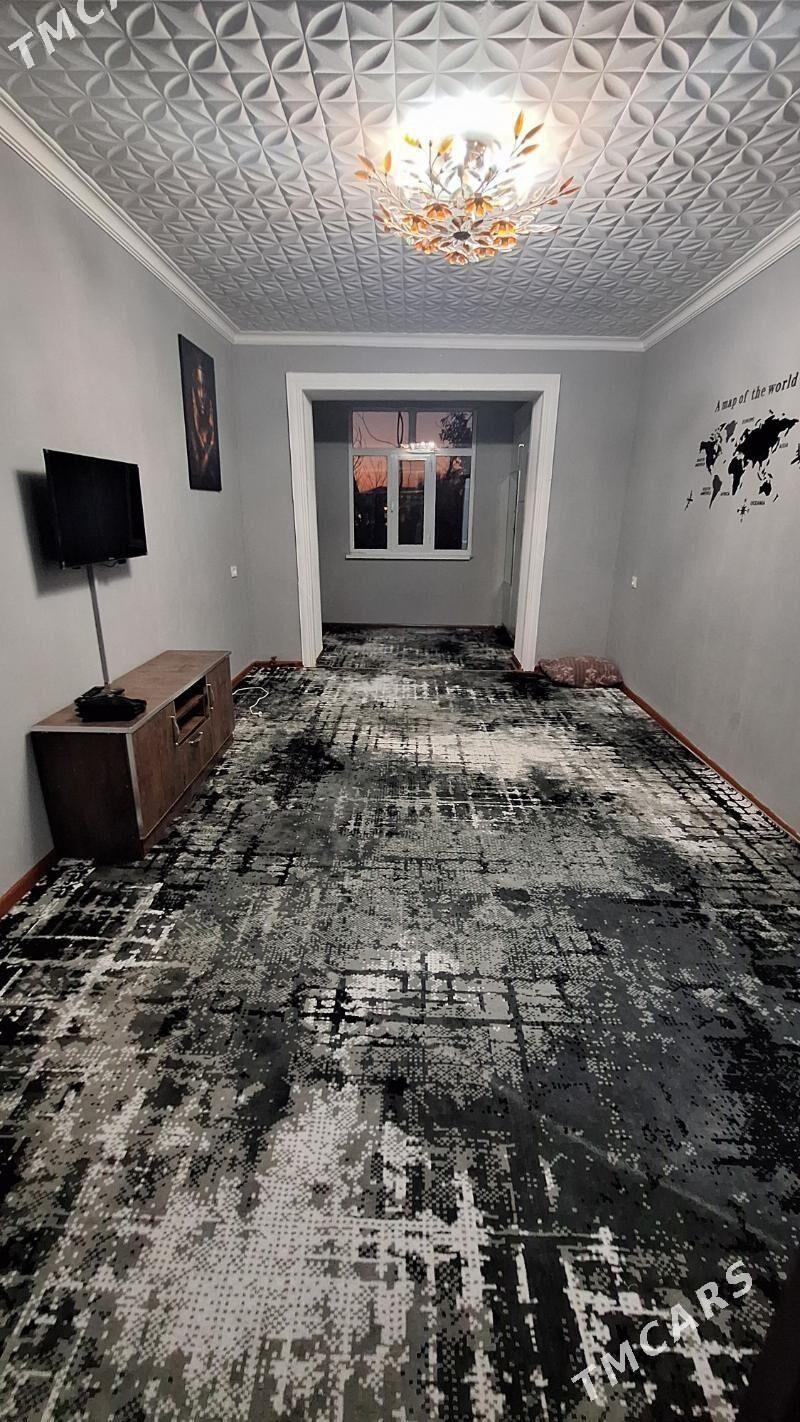 gagarin talyplara - Ашхабад - img 1