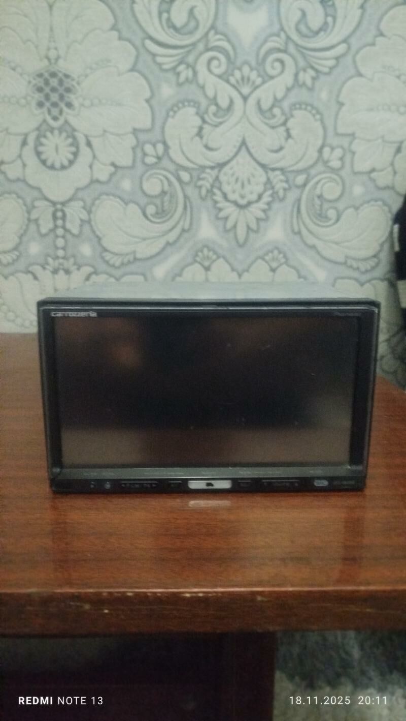 Telewizor Carrozzeriya pioneer 450 TMT - Бузмеин - img 1