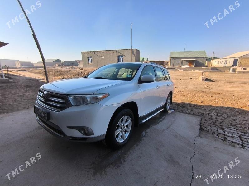 Toyota Highlander 2012 - 340 000 TMT - Gurbansoltan Eje - img 1