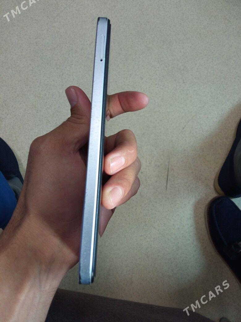 infinix hot 30 play - Гороглы (Тагта) - img 2