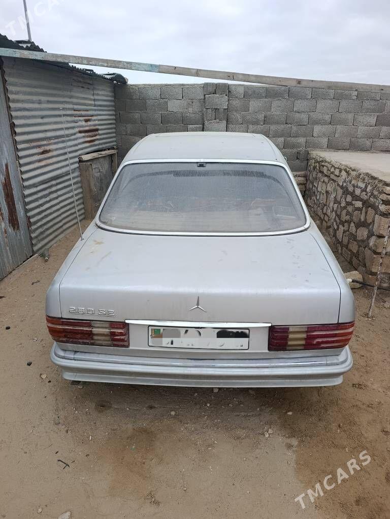 Mercedes-Benz C280 1983 - 10 000 TMT - Türkmenbaşy - img 4