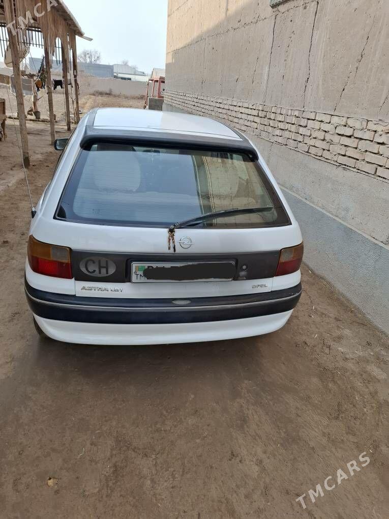 Opel Astra 1995 - 60 000 TMT - Gurbansoltan Eje - img 4