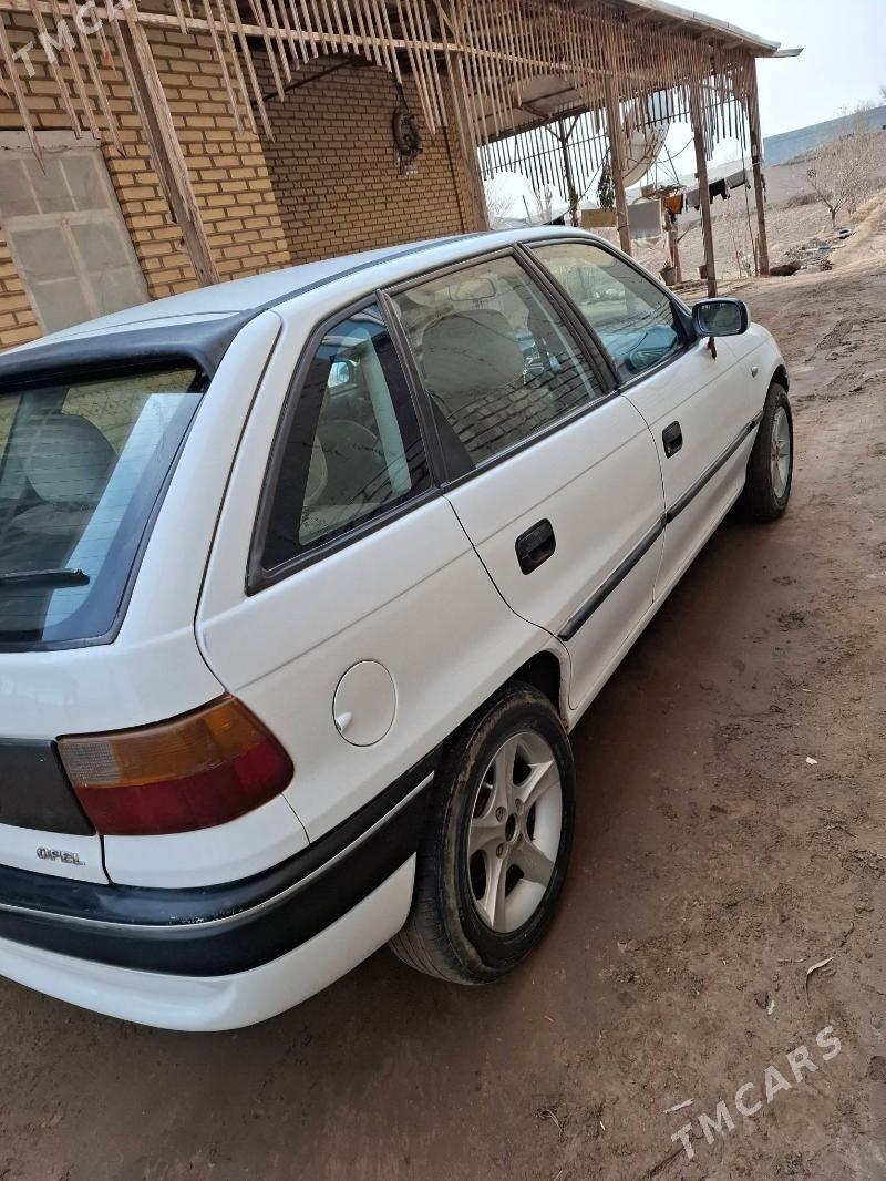 Opel Astra 1995 - 60 000 TMT - Gurbansoltan Eje - img 3