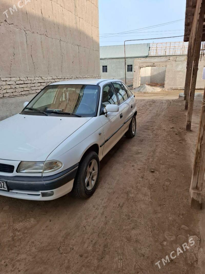 Opel Astra 1995 - 60 000 TMT - Gurbansoltan Eje - img 2