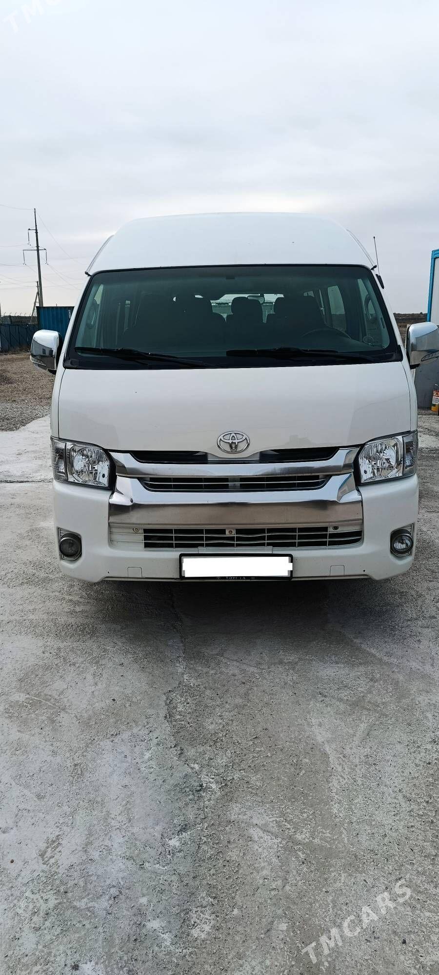 Toyota Hiace 2017 - 540 000 TMT - Türkmenbaşy - img 1