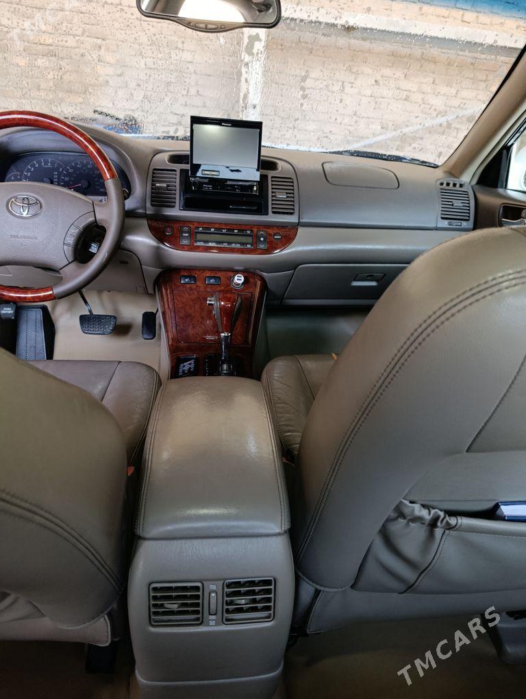 Toyota Camry 2005 - 195 000 TMT - Кака - img 3