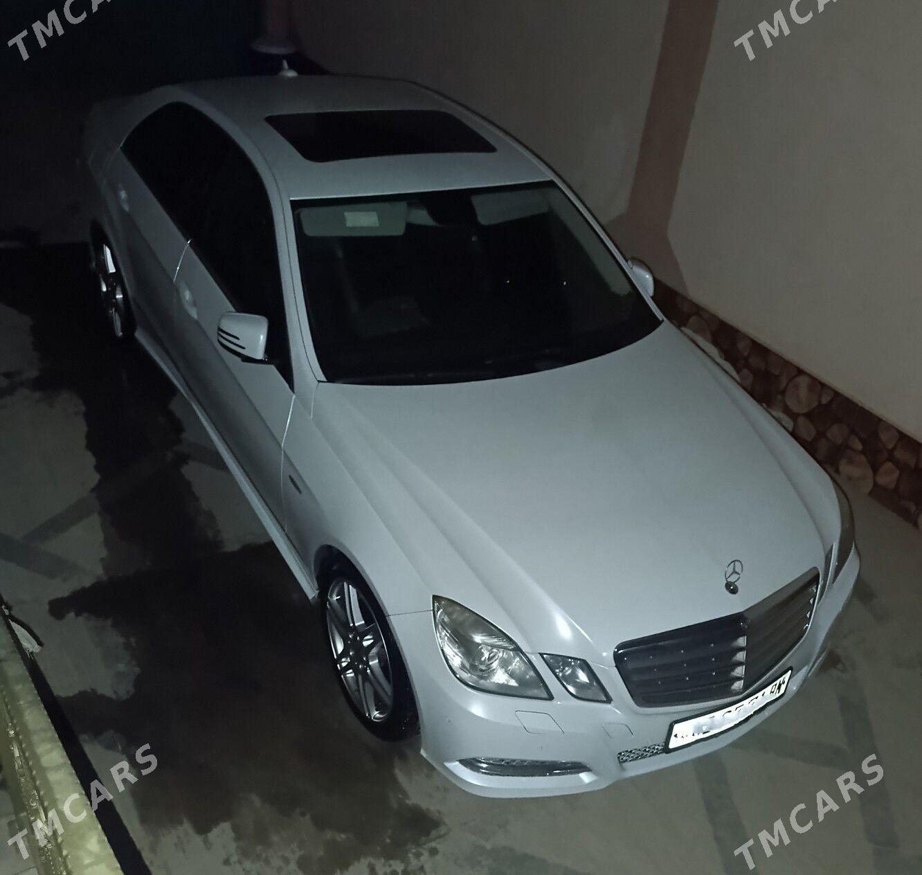 Mercedes-Benz E350 2011 - 300 000 TMT - Balkanabat - img 2