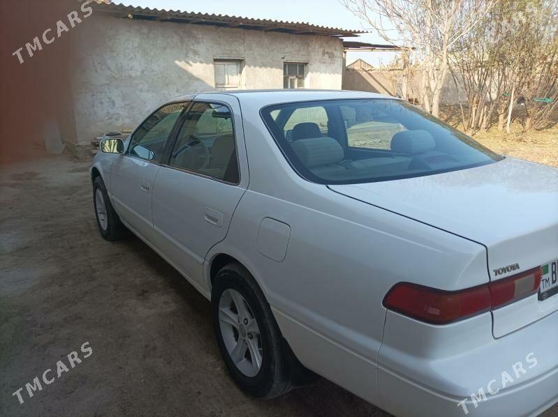 Toyota Camry 1999 - 137 000 TMT - Кёнеургенч - img 3