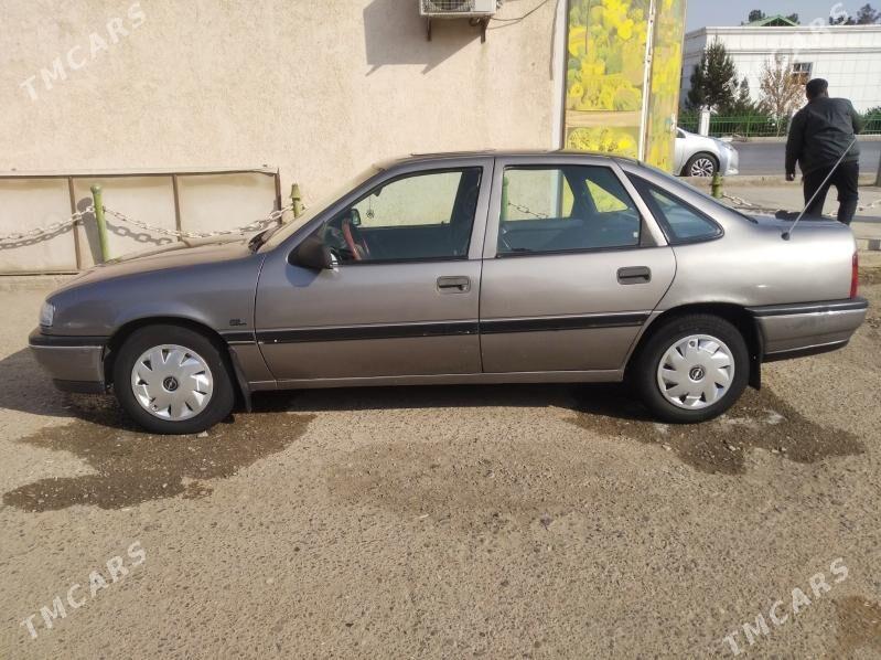 Opel Vectra 1990 - 37 000 TMT - Мары - img 4