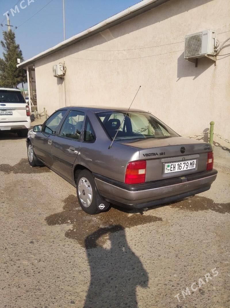 Opel Vectra 1990 - 37 000 TMT - Мары - img 2
