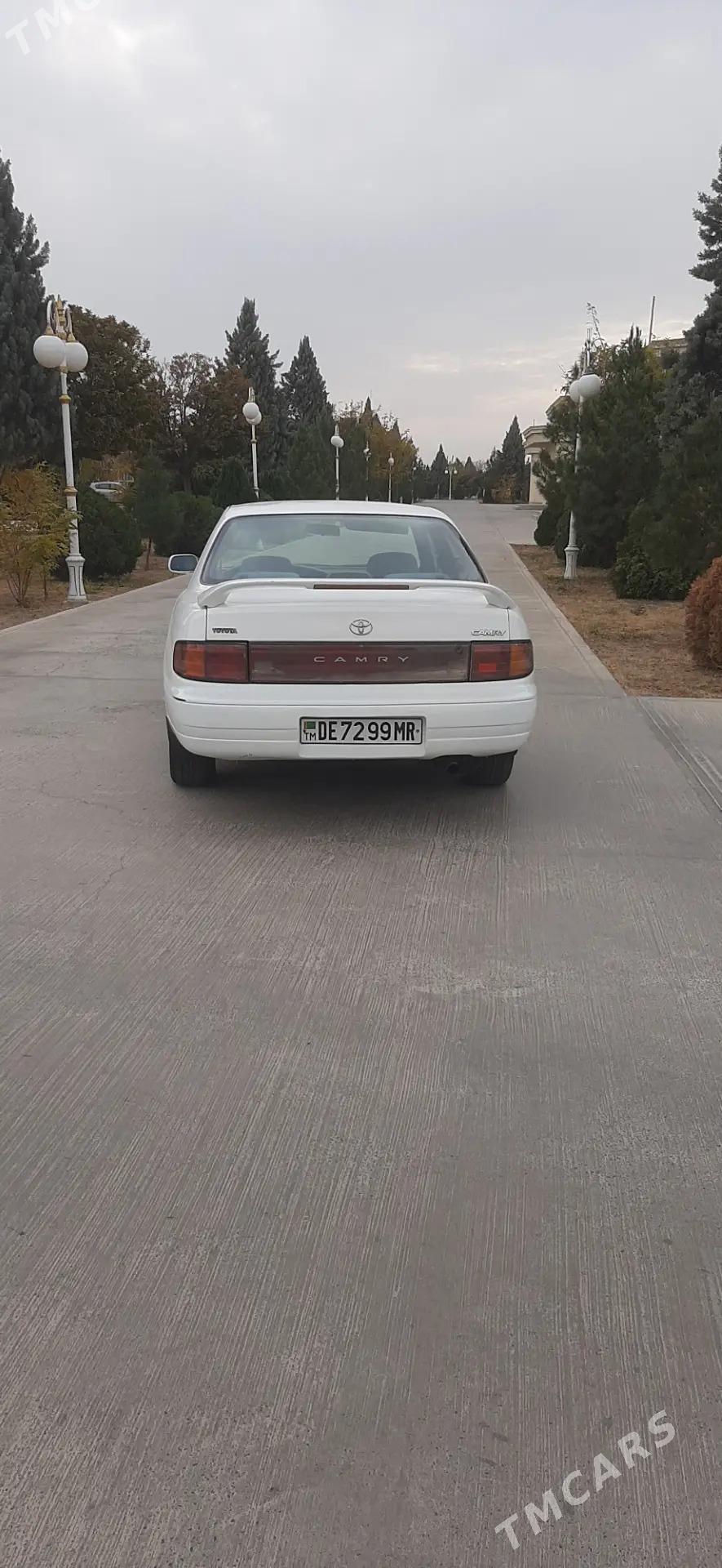 Toyota Camry 1993 - 95 000 TMT - Мары - img 3