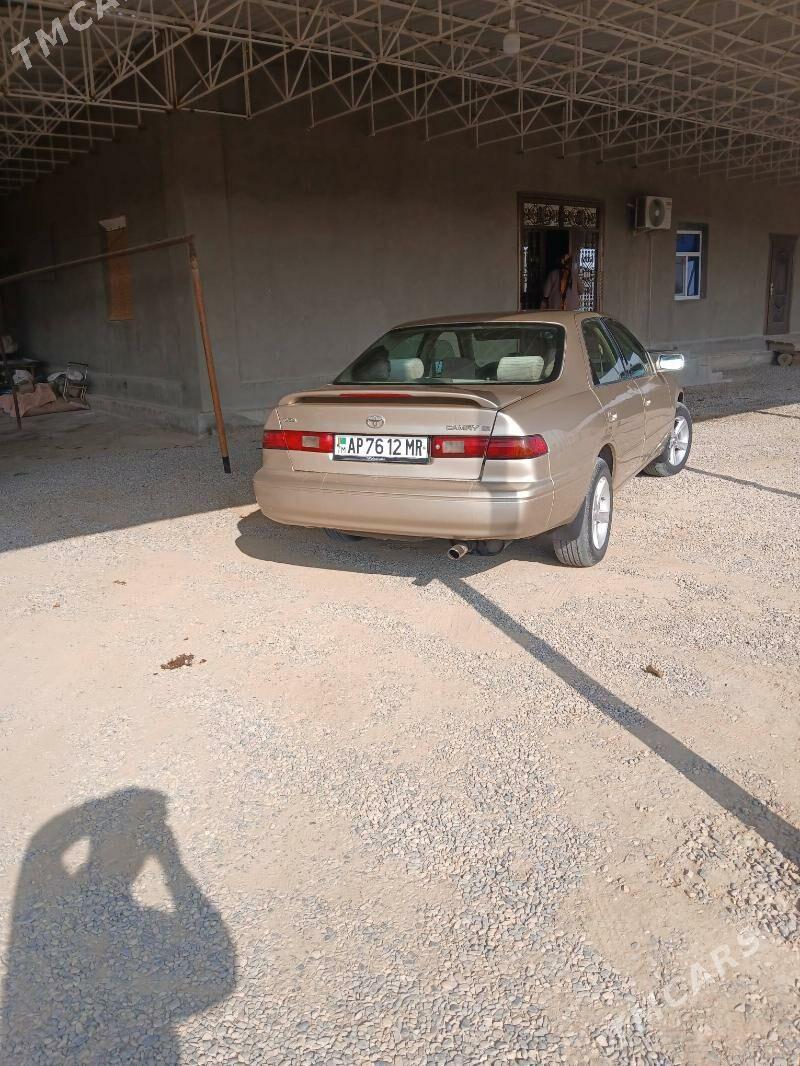 Toyota Camry 1998 - 120 000 TMT - Мары - img 3