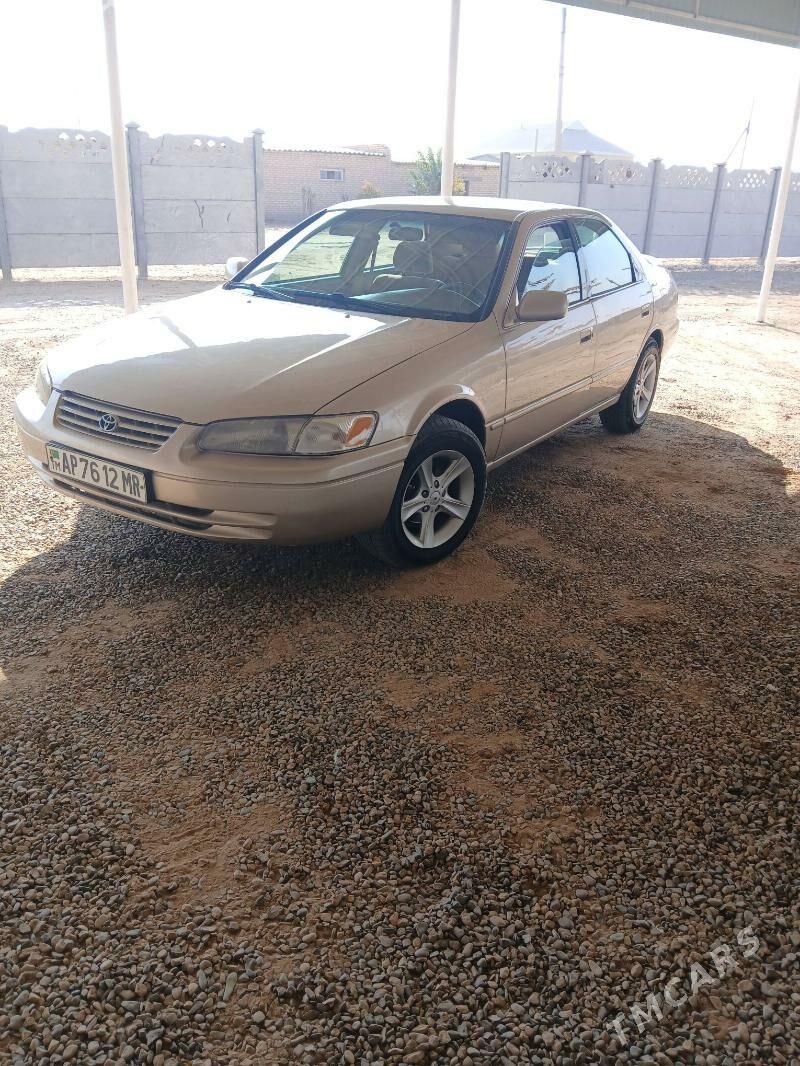 Toyota Camry 1998 - 120 000 TMT - Мары - img 4