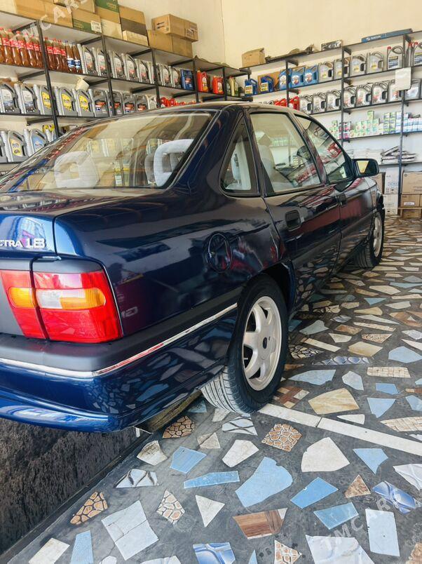 Opel Vectra 1995 - 50 000 TMT - Губадаг - img 4