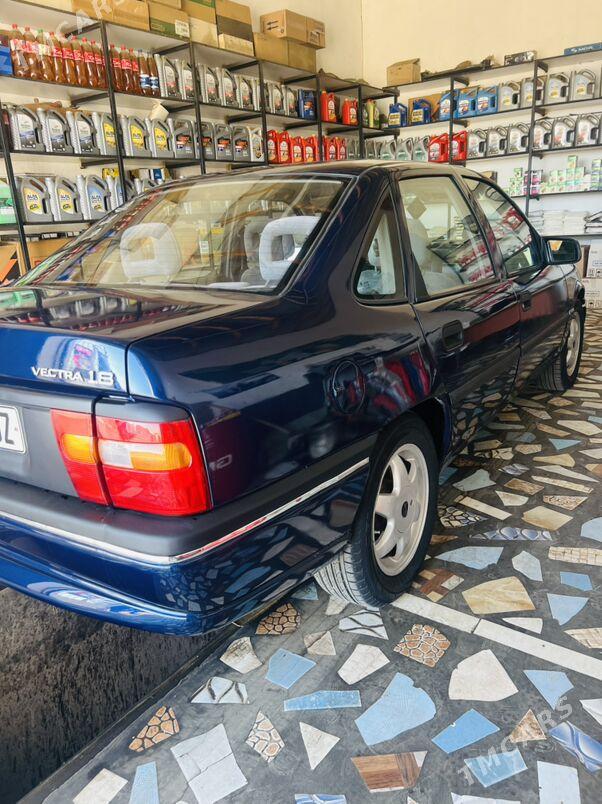 Opel Vectra 1995 - 50 000 TMT - Губадаг - img 1