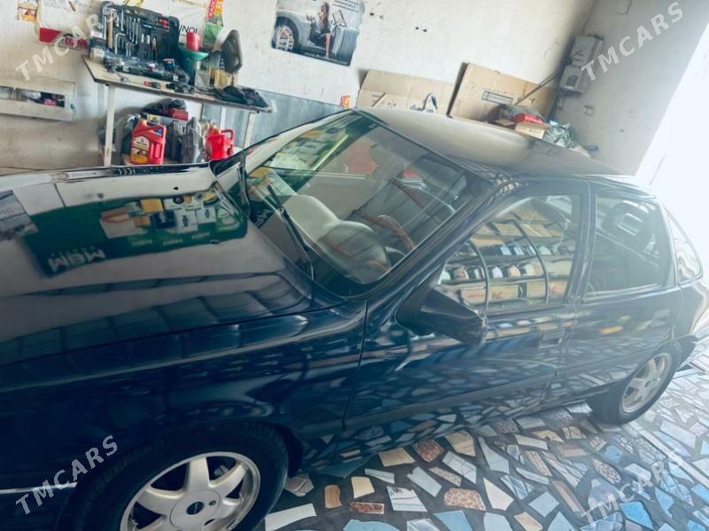 Opel Vectra 1995 - 50 000 TMT - Губадаг - img 2