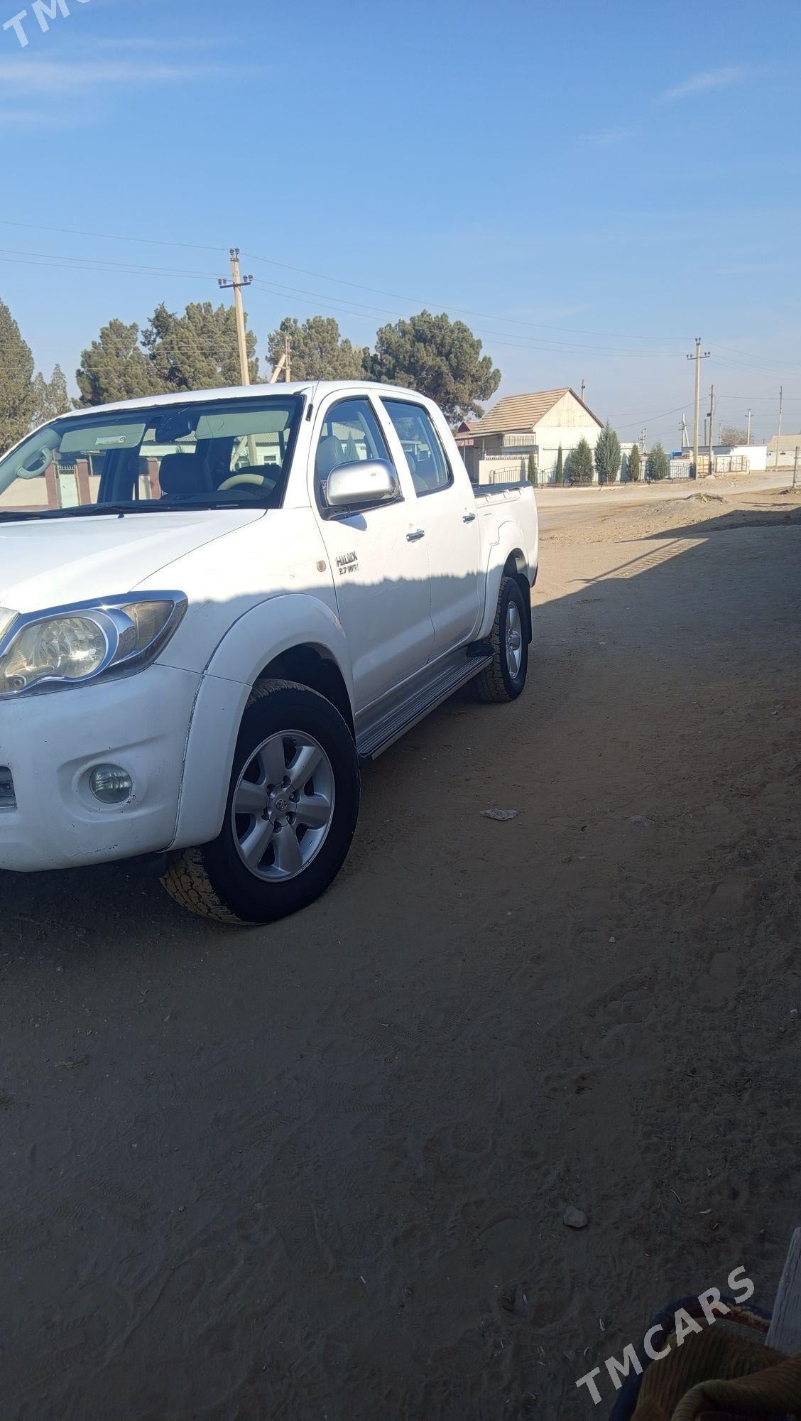 Toyota Hilux 2008 - 340 000 TMT - Jebel - img 5