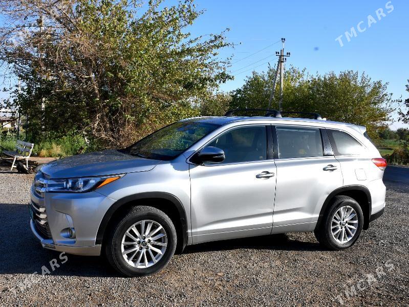 Toyota Highlander 2017 - 460 000 TMT - Мары - img 4