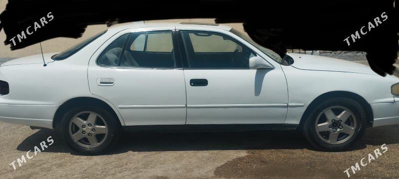 Toyota Camry 1996 - 72 000 TMT - Балканабат - img 3