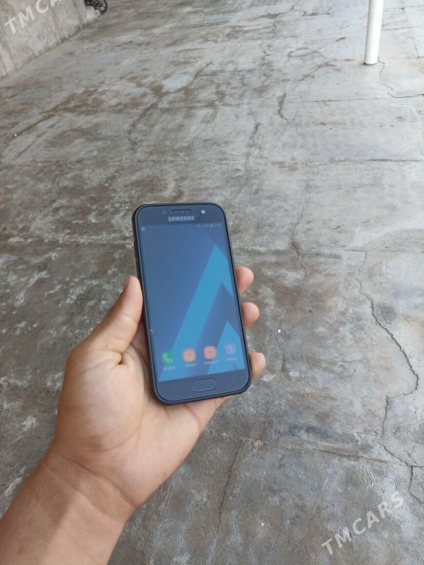 Samsyng A3 17 - Mary - img 3