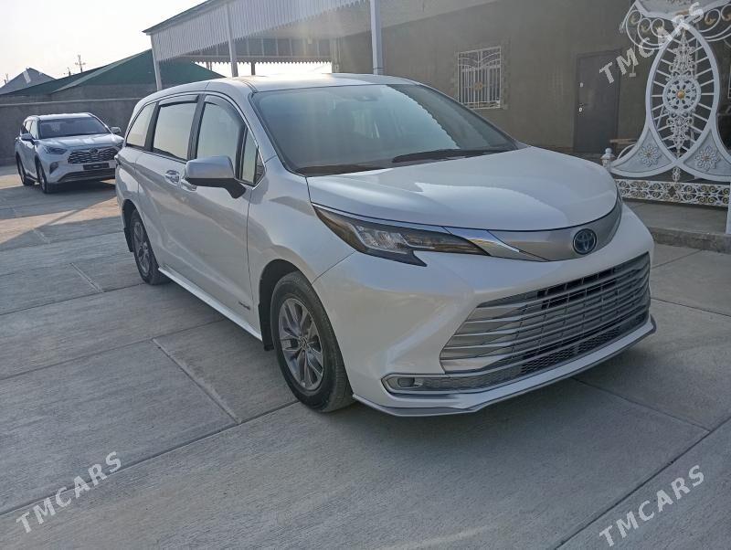 Toyota Sienna 2021 - 465 000 TMT - "Altyn Asyr" Gündogar bazary (Jygyllyk) - img 4