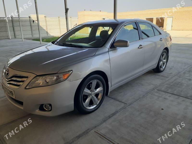 Toyota Camry 2010 - 154 000 TMT - Байрамали - img 2