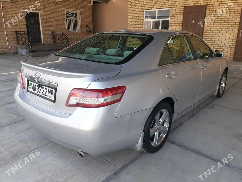 Toyota Camry 2010 - 154 000 TMT - Байрамали - img 4
