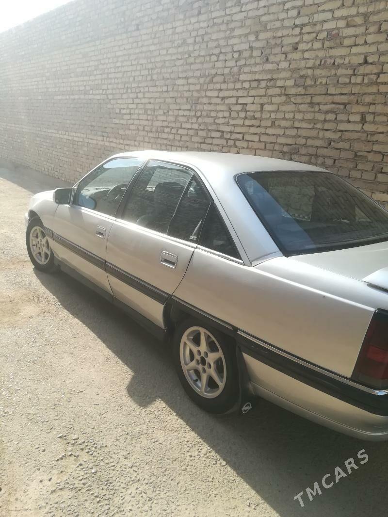 Opel Omega 1992 - 26 000 TMT - Туркменабат - img 5