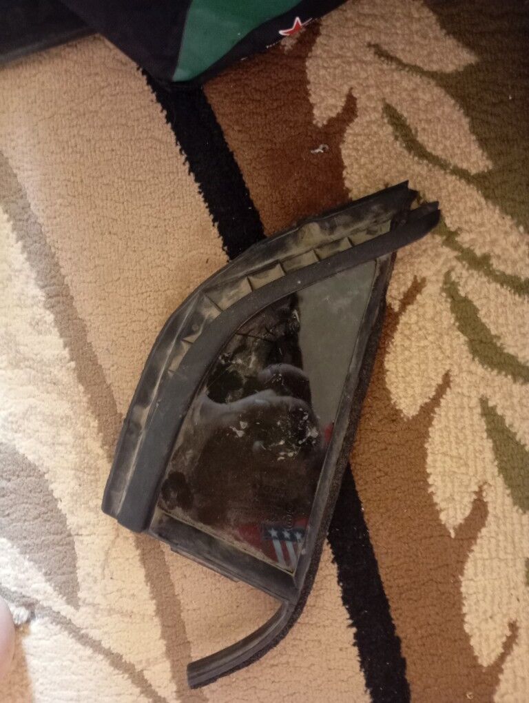 Ярис задняя форточка 10 г хчбэ 350 TMT - Ашхабад - img 2