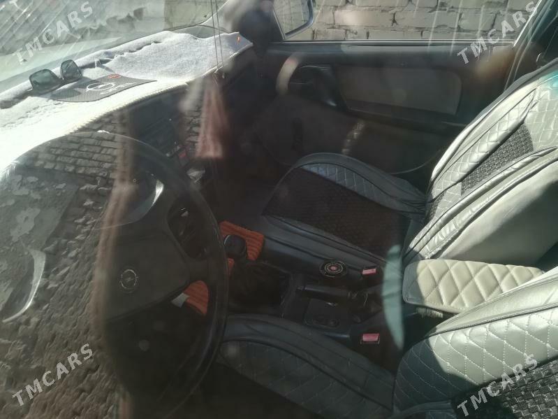 Opel Omega 1992 - 26 000 TMT - Туркменабат - img 2