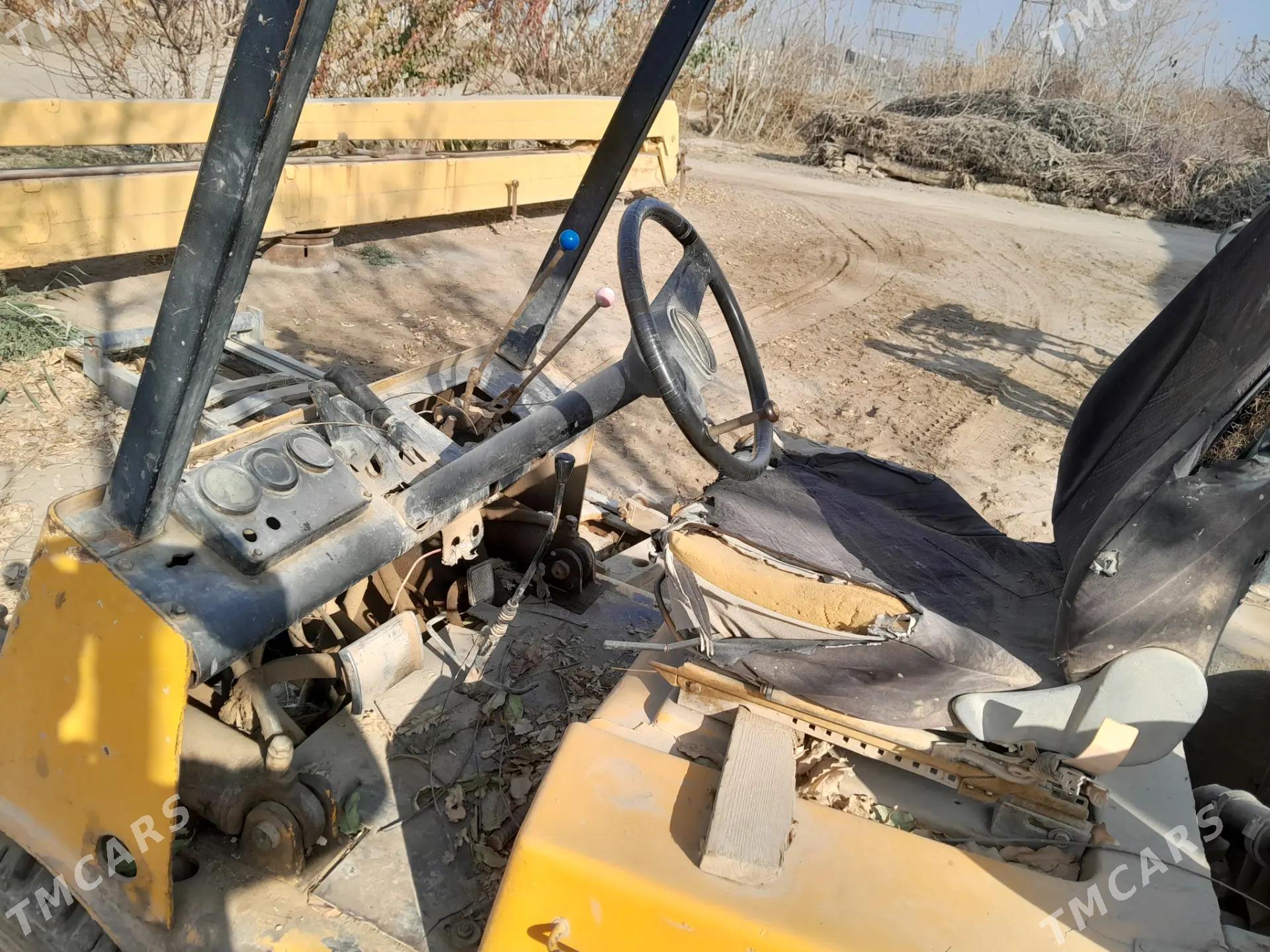 JCB 3CX Pothole Master 2003 - 60 000 TMT - Halaç - img 9