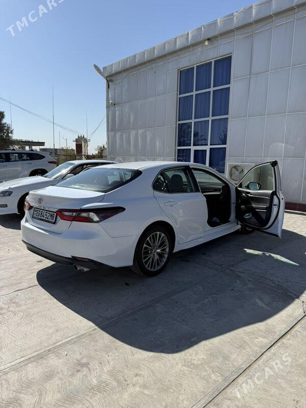 Toyota Camry 2019 - 240 000 TMT - Мары - img 5