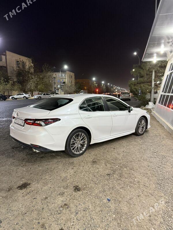 Toyota Camry 2019 - 240 000 TMT - Мары - img 3