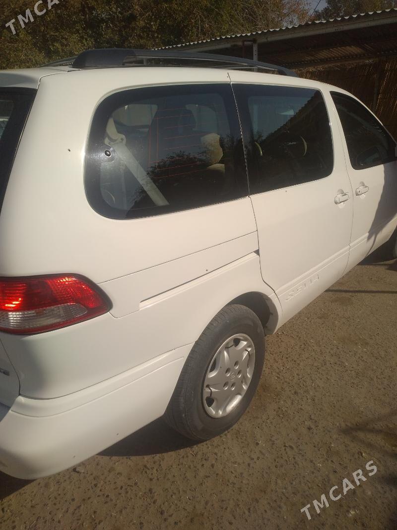 Toyota Sienna 2002 - 170 000 TMT - Тагтабазар - img 5