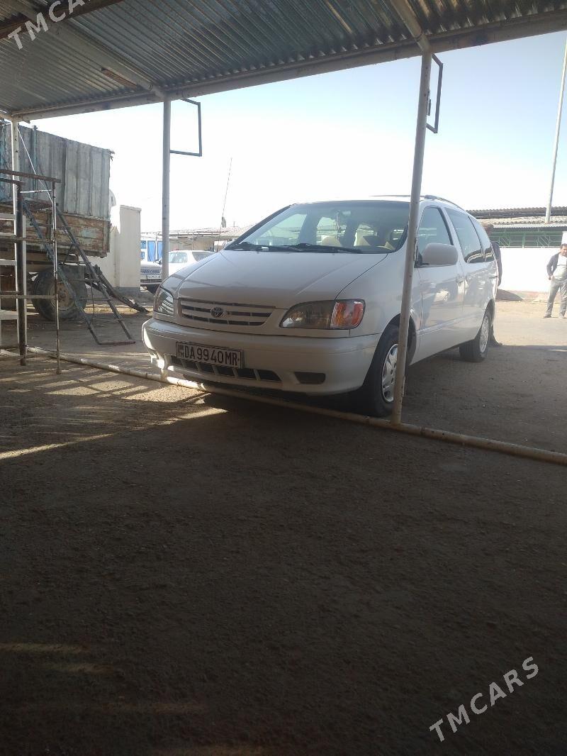 Toyota Sienna 2002 - 170 000 TMT - Тагтабазар - img 6