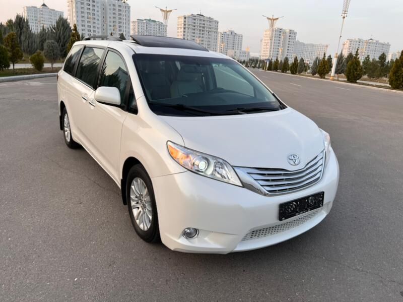 Toyota Sienna 2017 - 450 000 TMT - Aşgabat - img 6