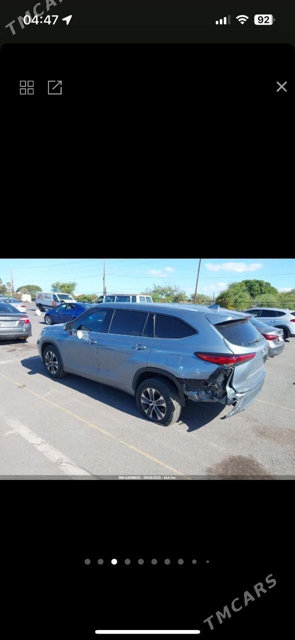 Toyota Highlander 2022 - 400 000 TMT - Мары - img 3
