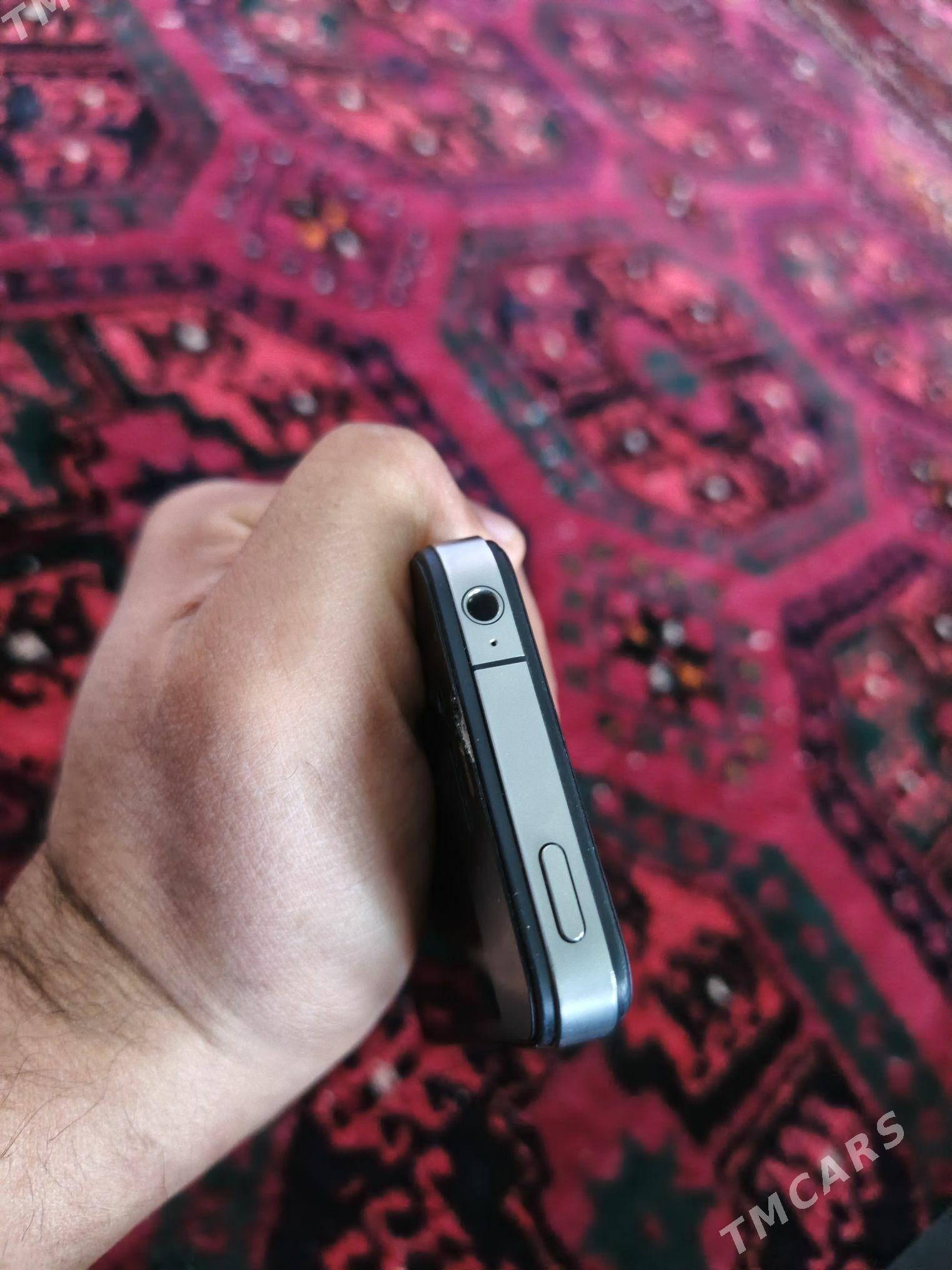 iphone 4 - Kerki - img 4