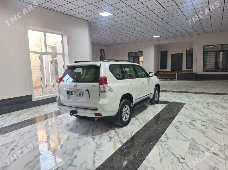 Toyota Land Cruiser Prado 2013 - 535 000 TMT - Дянев - img 6