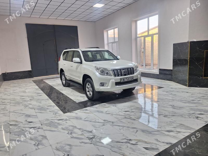 Toyota Land Cruiser Prado 2013 - 535 000 TMT - Дянев - img 2