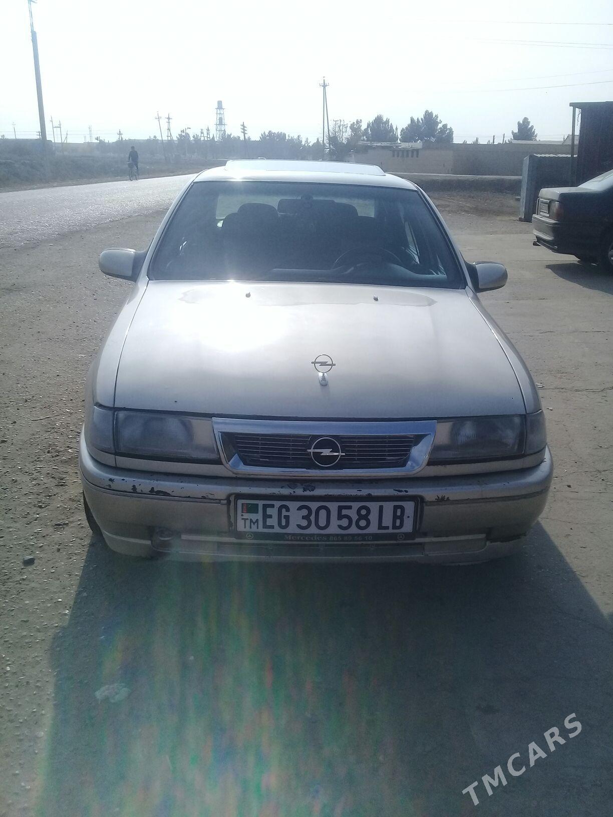 Opel Vectra 1990 - 36 000 TMT - Dänew - img 1