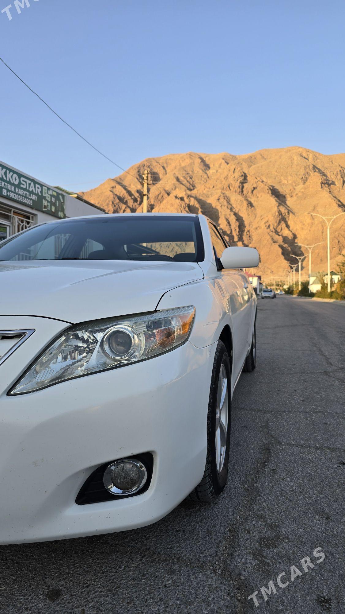 Toyota Camry 2010 - 180 000 TMT - Балканабат - img 5