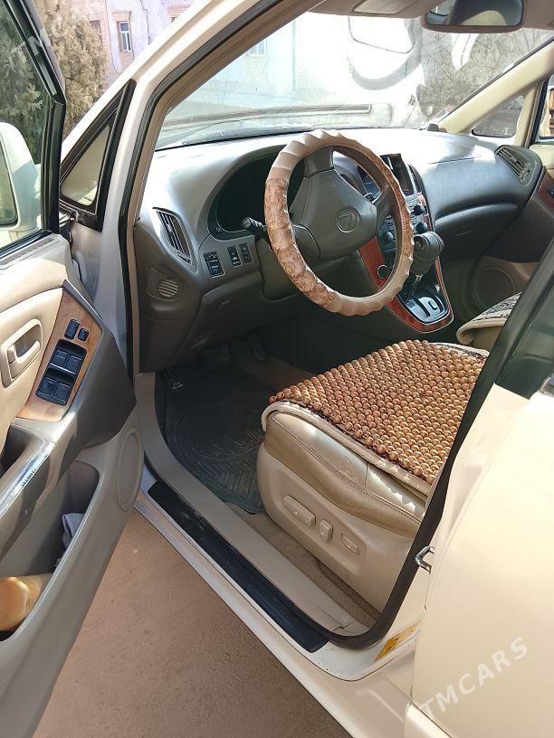 Lexus RX 300 1999 - 220 000 TMT - Гурбансолтан Едже - img 2