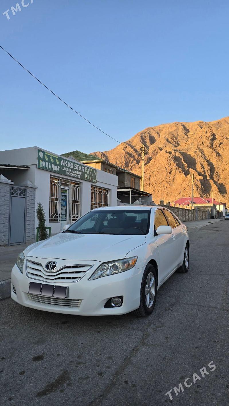 Toyota Camry 2010 - 180 000 TMT - Балканабат - img 3