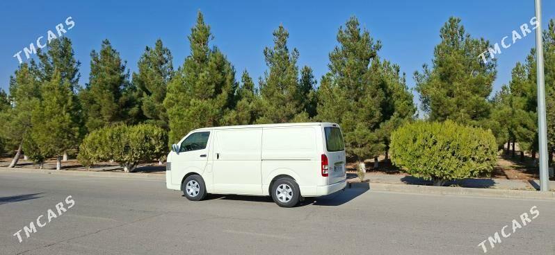 Toyota Hiace 2017 - 370 000 TMT - Bäherden - img 4