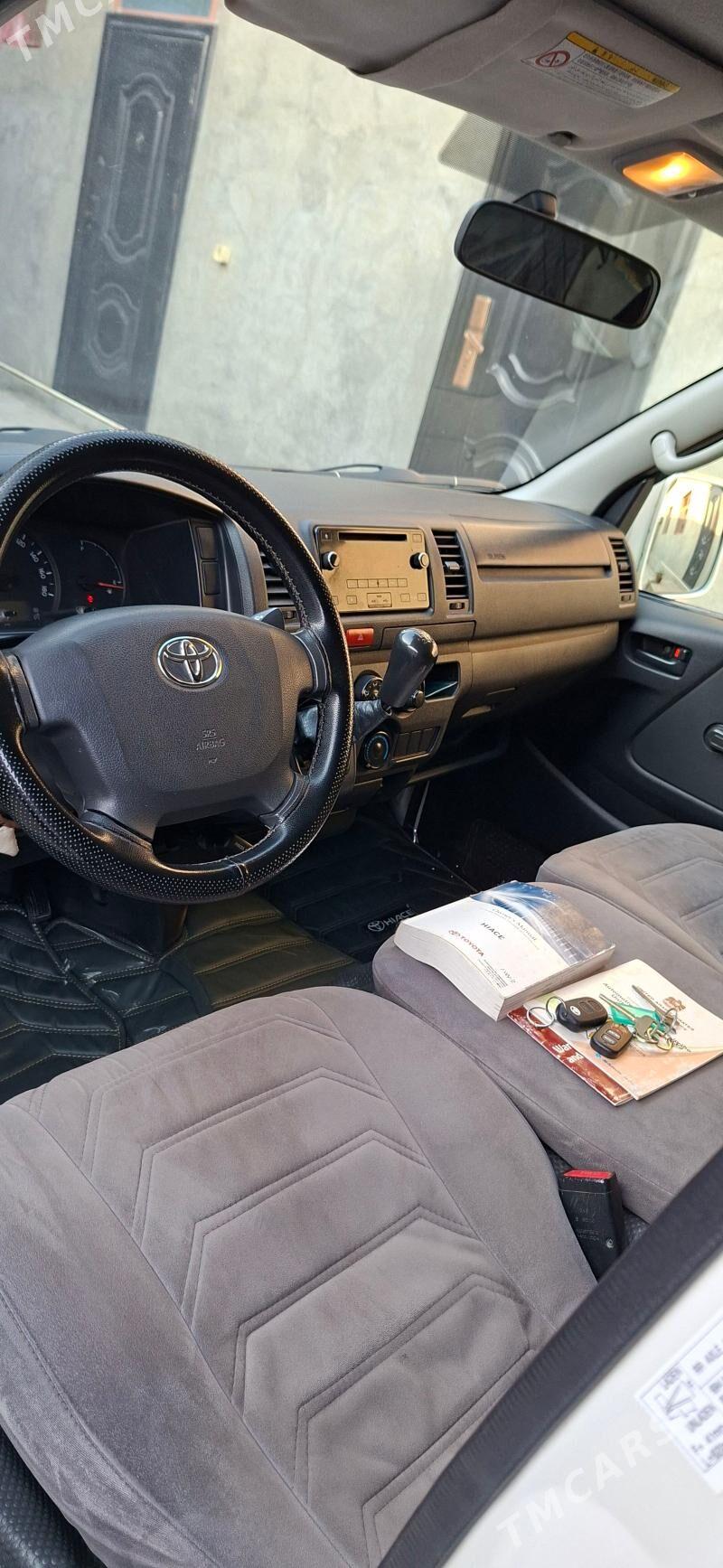 Toyota Hiace 2017 - 370 000 TMT - Bäherden - img 3