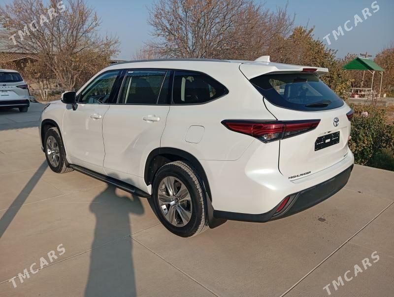 Toyota Highlander 2022 - 540 000 TMT - "Алтын Асыр" Гундогар базары ( Толкучка) - img 1