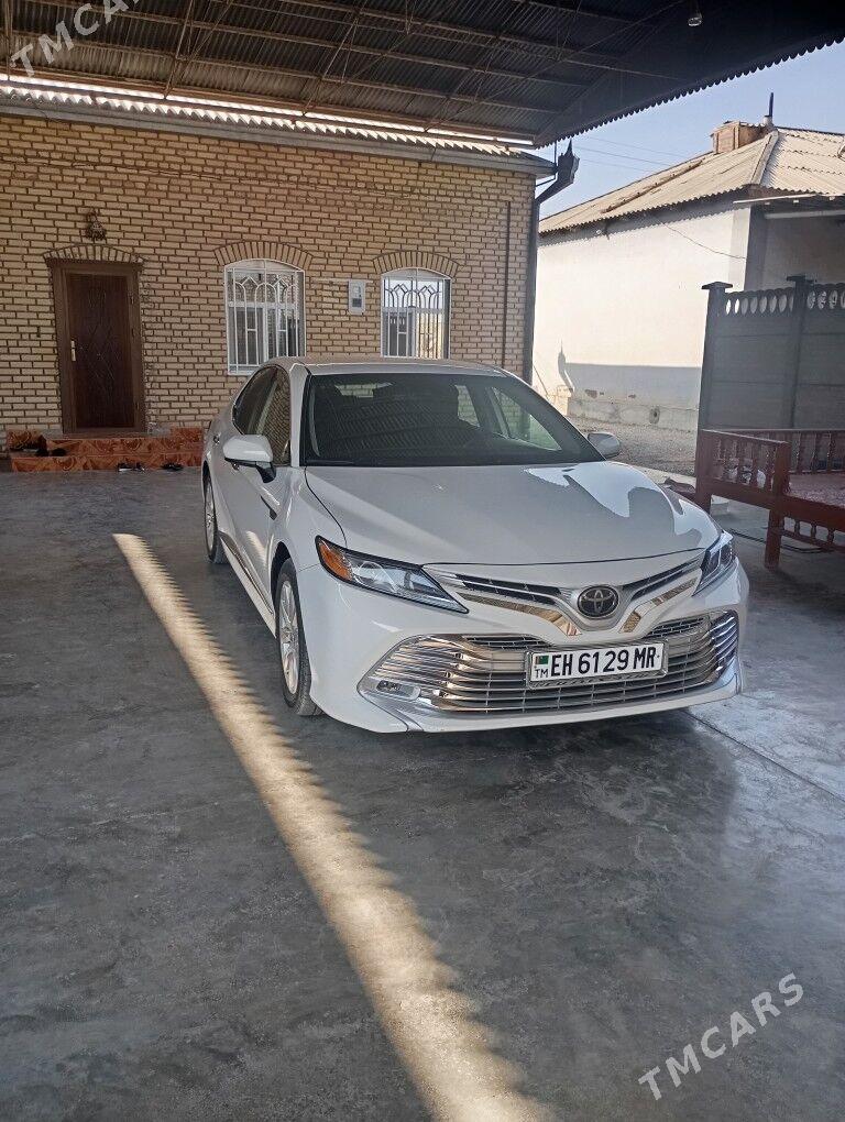 Toyota Camry 2019 - 315 000 TMT - Мургап - img 2